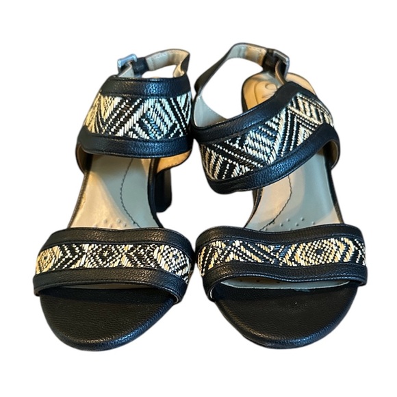 Lifestride Luna dress sandal size 6M - Picture 2 of 6